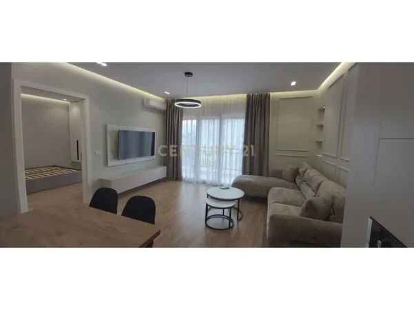 Tirane, jepet me qera apartament 1+1 Kati 10, 55 m² 650 € (ish fusha Aviacioniz)