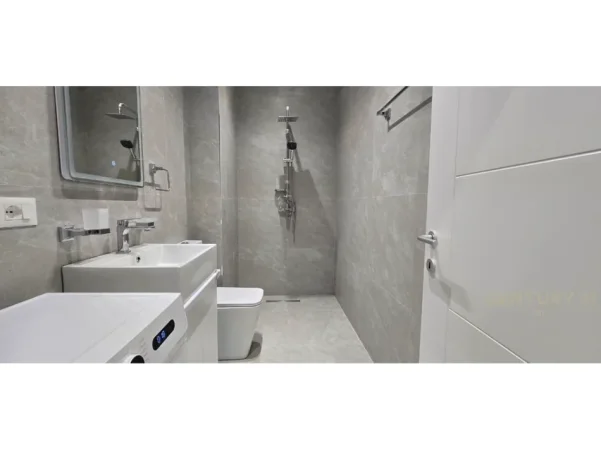 Tirane, shitet apartament 1+1 Kati 9, 57 m² 189.000 € (myslym shyri)