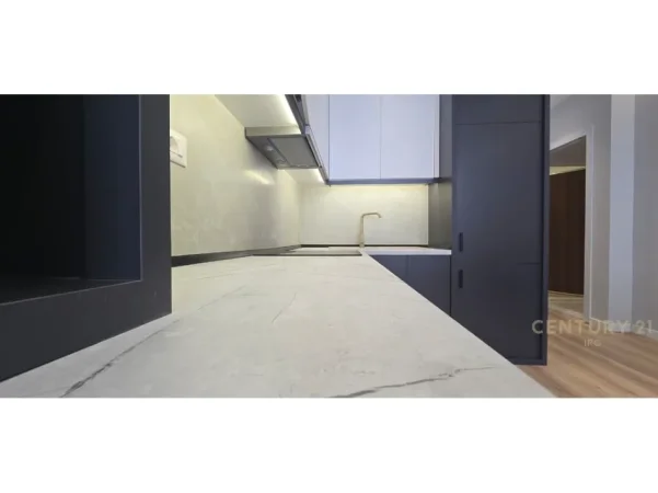Tirane, shitet apartament 1+1 Kati 9, 57 m² 189.000 € (myslym shyri)