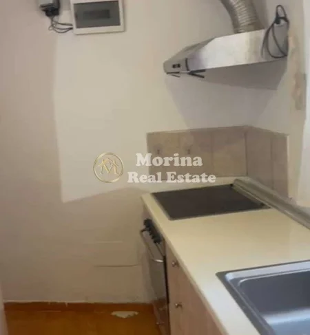 Tirane, jepet me qera apartament 1+1 Kati 2, 38 m² 300 € (Tregu Elektrik)