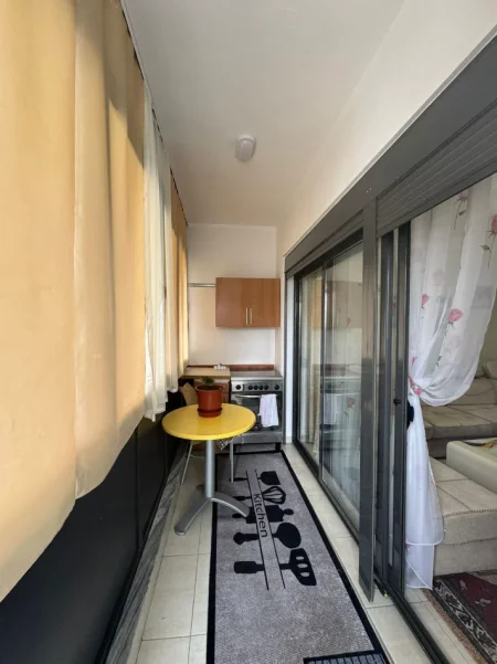 Tirane, jepet me qera apartament 2+1+Ballkon Kati 7, 112 m² 600 € (Rruga Milto Sotir Gura, pranë Ozon, Astir)