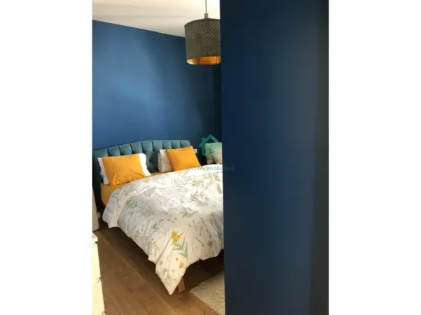 Tirane, jepet me qera apartament 1+1 , 81 m² 900 € 
