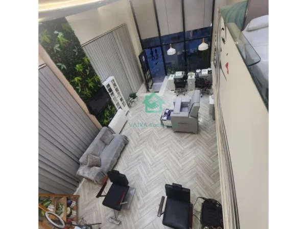 Tirane, jepet me qera ambjent biznesi , 60 m² 1.200 € (Tirana Golden Park)