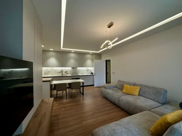Tirane, jepet me qera apartament 1+1 Kati 4, 80 m² 1.000 € (pazari i ri)