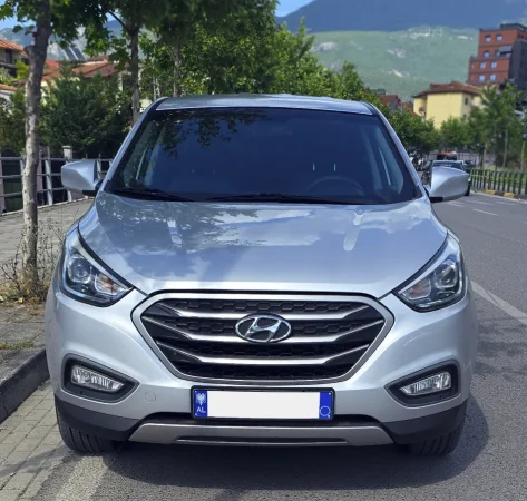 Tirane, shitet Hyndai Tucson Nafte, automatik Kondicioner 135.000 km 9.300 €