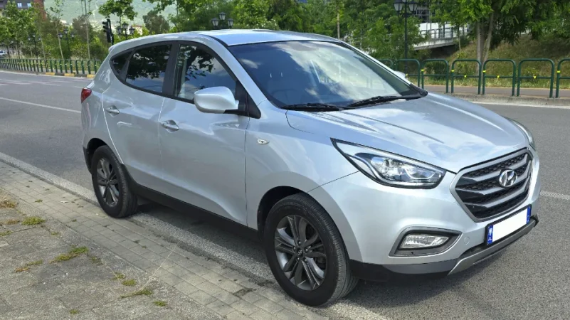 Tirane, shitet Hyndai Tucson Nafte, automatik Kondicioner 135.000 km 9.300 €