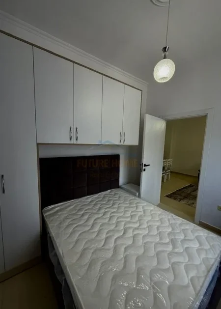 Tirane, jepet me qera apartament 1+1 Kati 1, 60 m² 500 € 