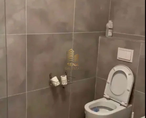Tirane, jepet me qera apartament 2+1+Ballkon Kati 5, 105 m² 650 € (Porcelan)