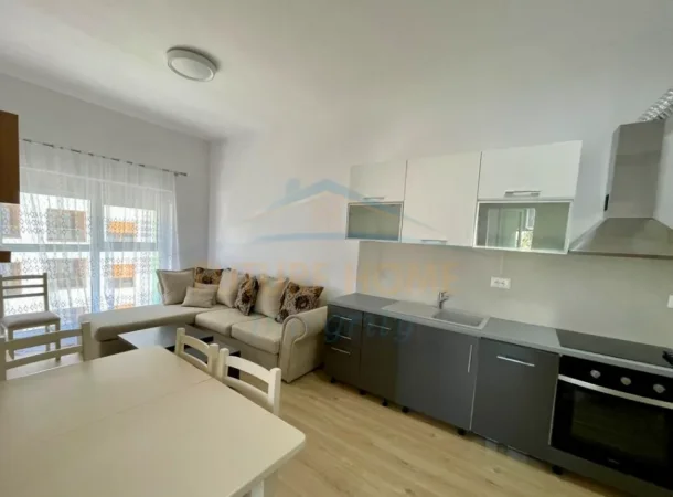 Tirane, jepet me qera apartament 2+1 , 69 m² 500 € 