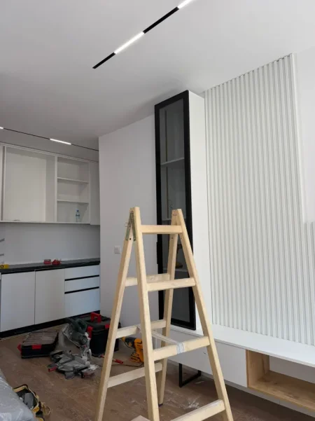 Tirane, jepet me qera apartament 1+1+Ballkon Kati 3, 61 m² 700 € (21 Dhjetori)