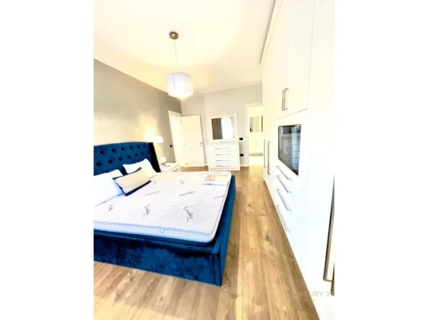 Tirane, jap me qera apartament 2+1 Kati 6, 115 m² 800 € (kopshti botanik)