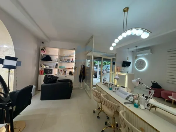 Tirane, shitet aktivitet biznesi Kati 0, 76 m² 