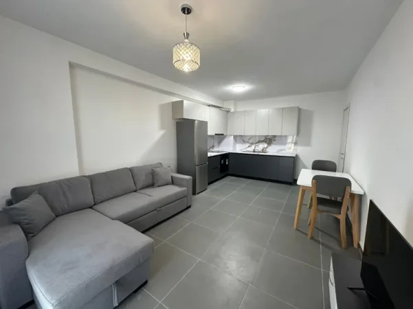 Tirane, jepet me qera apartament 3+1 Kati 3, 108 m² 650 € (Rruga 5 Maji)
