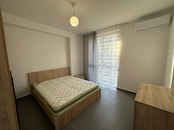 Tirane, jepet me qera apartament 3+1 Kati 3, 108 m² 650 € (Rruga 5 Maji)