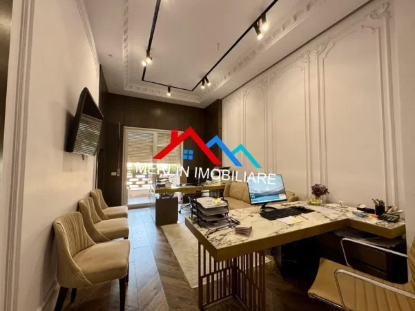 Tirane, jepet me qera zyre Kati 7, 55 m² 650 € (RRUGA BEDRI KARAPICI,SPITALI AMERIKAN 3.)