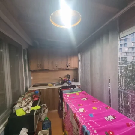 Tirane, jepet me qera apartament 1+1 Kati 9, 60 m² 450 € (MINE PEZA)