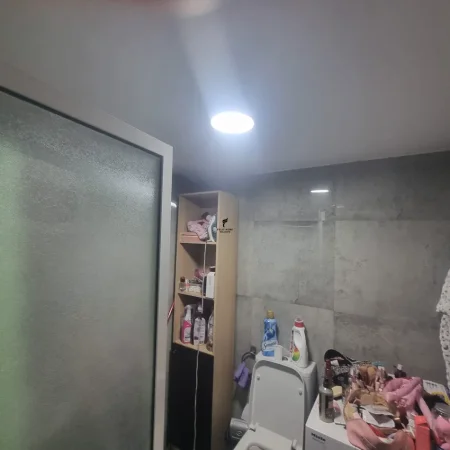 Tirane, jepet me qera apartament 1+1 Kati 9, 60 m² 450 € (MINE PEZA)