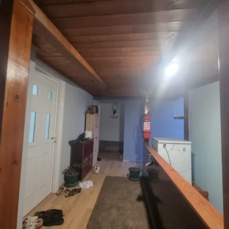 Tirane, jepet me qera apartament 1+1 Kati 9, 60 m² 450 € (MINE PEZA)