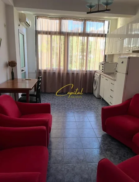 Tirane, jepet me qera garsonier 1+1 Kati 4, 50 m² 400 € (MYSLYM SHYRI)