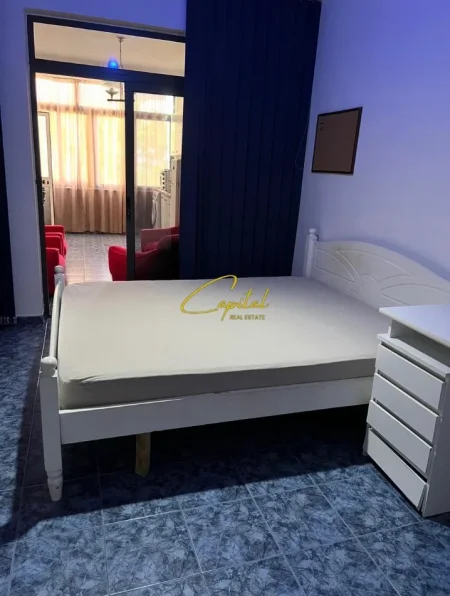Tirane, jepet me qera garsonier 1+1 Kati 4, 50 m² 400 € (MYSLYM SHYRI)