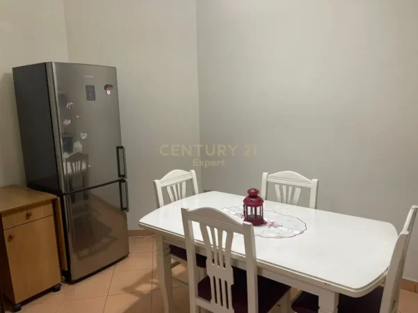 Tirane, jepet me qera apartament 1+1 Kati 6, 75 m² 500 € (don bosko)