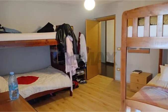 Tirane, jepet me qera 3+1+Aneks+Ballkon Kati 6, 100 m² 1.000 € 