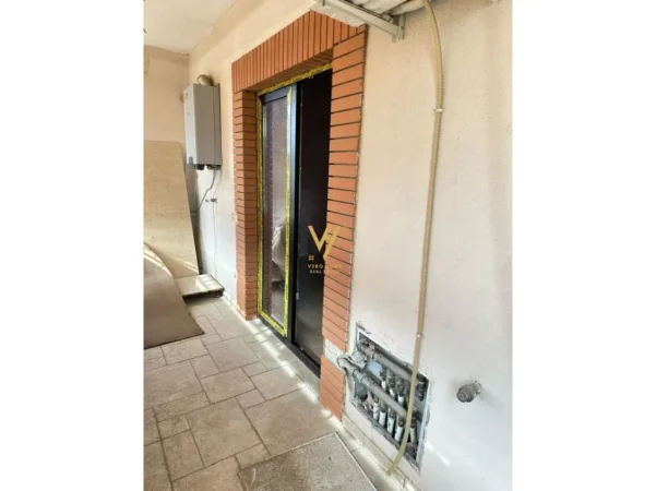Tirane, shitet apartament duplex 2+1+Ballkon Kati 9, 172 m² 299.000 € (KOMUNA E PARISIT)