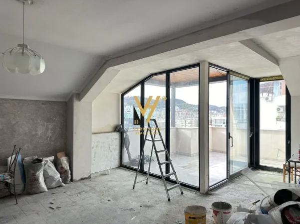 Tirane, shitet apartament duplex 2+1+Ballkon Kati 9, 172 m² 299.000 € (KOMUNA E PARISIT)