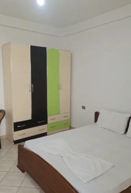 Tirane, jepet me qera garsonier Kati 1, 37 m² 250 € (Kodra e Priftit)