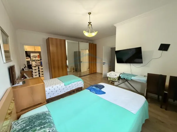 Tirane, shitet apartament 1+1 Kati 1, 104 m² 220.000 € (Liqeni)