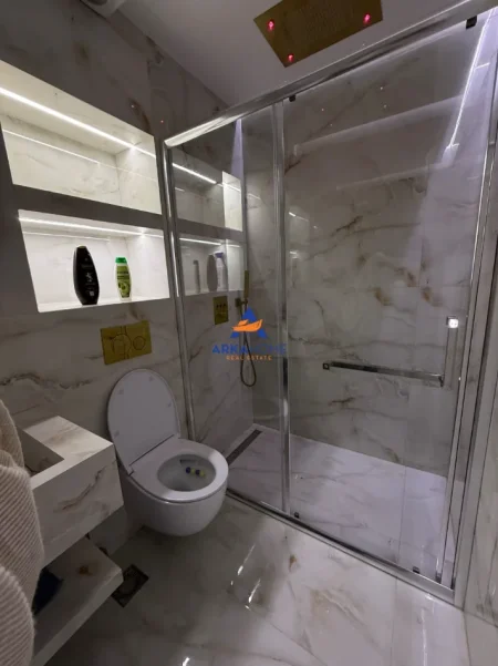 Tirane, jepet me qera apartament 1+1 Kati 0, 40 m² 578 € 