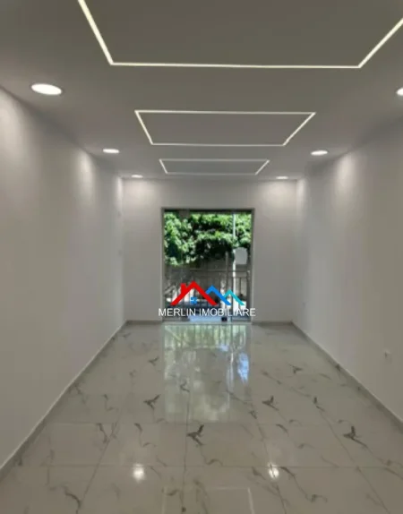 Tirane, jepet me qera ambjent biznesi Kati 0, 31 m² 400 € (RRUGA BUDI,QYTET STUDENTI)