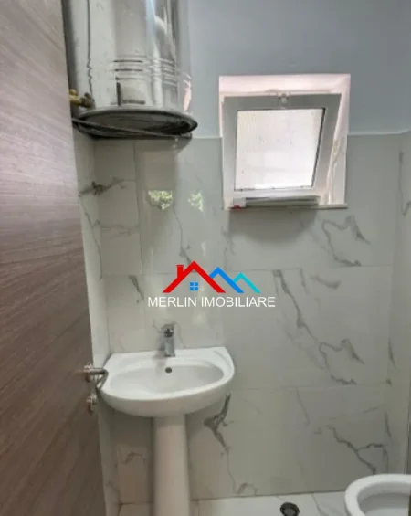 Tirane, jepet me qera ambjent biznesi Kati 0, 31 m² 400 € (RRUGA BUDI,QYTET STUDENTI)