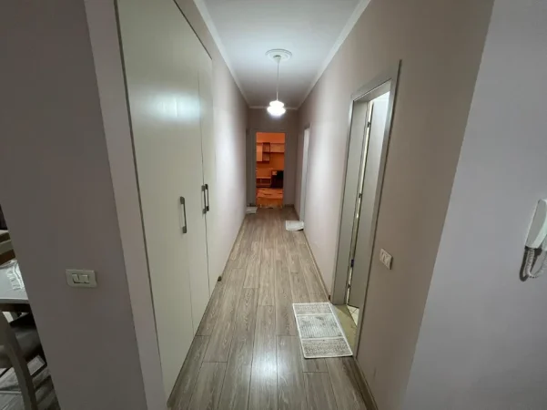 Tirane, jepet me qera apartament 2+1 , 106 m² 550 € (Astir , Vila L)