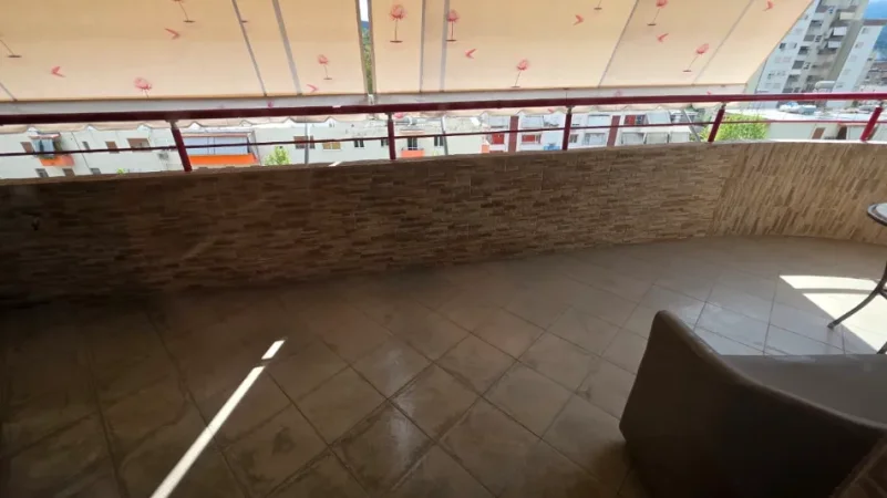 Vlore, shitet apartament 3+1+Ballkon Kati 6, 135 m² 249.000 € (Bulevardi Ismail Qemali,pran Conad, Vlore)