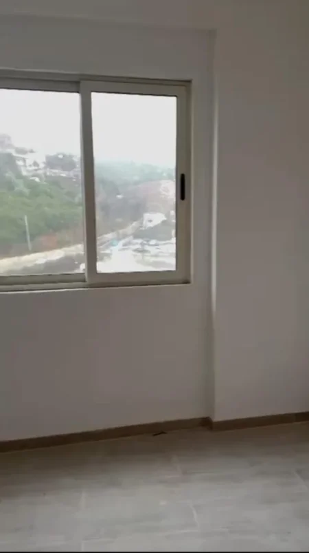 Tirane, shitet apartament 1+1 Kati 4, 53 m² 85.000 € (Fresku)