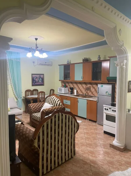 Tirane, jepet me qera apartament 1+1 Kati 5, 70 m² 500 € (Don Bosko)