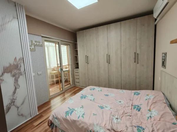 Tirane, shitet apartament 3+1 Kati 4, 126 m² 365.000 € (Liqeni i Thate)