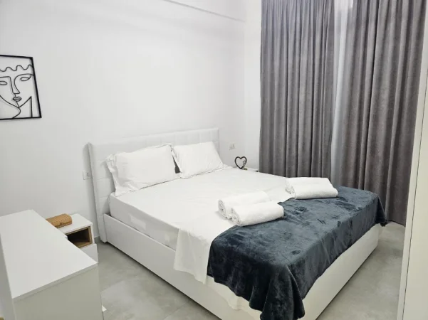 Tirane, jepet me qera 1+1 Kati 6, 67 m² 530 € 