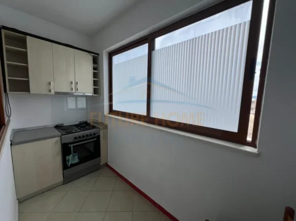 Tirane, shitet apartament 1+1 Kati 5, 54 m² 130.000 € (Ish tregu elektrik)