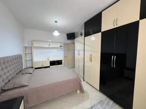Tirane, shitet apartament 1+1 Kati 5, 54 m² 130.000 € (Ish tregu elektrik)