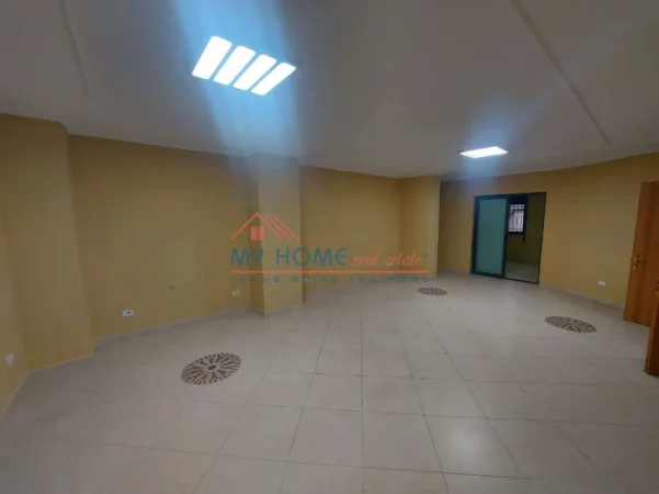 Tirane, jepet me qera zyre Kati 2, 160 m² 1.200 € (Qender)