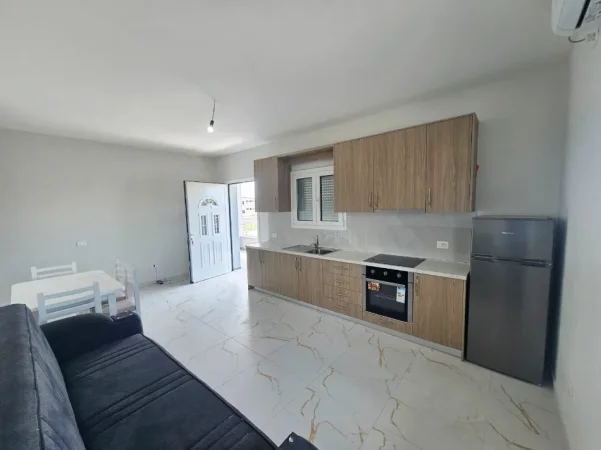 Durres, jepet me qera apartament 2+1+Aneks+Ballkon Kati 3, 100 m² 350 € 