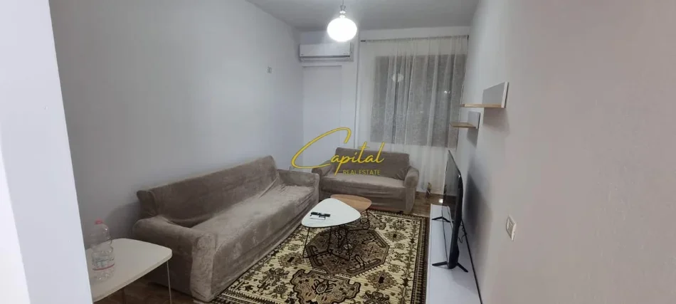 Tirane, jepet me qera apartament 3+1 Kati 2, 80 m² 550 € (SAUK)