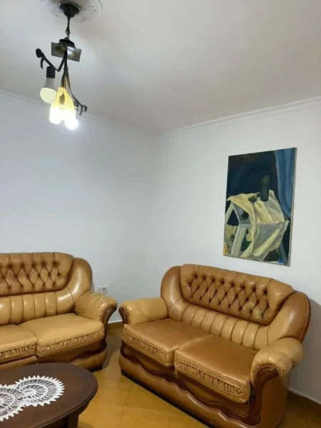 Tirane, shitet apartament 1+1+Aneks+Ballkon Kati 1, 57 m² 88.000 € (rruga e dibres)