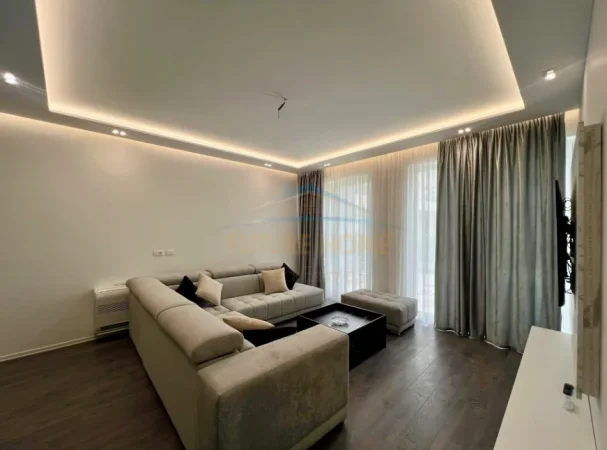 Tirane, jepet me qera apartament 2+1 , 120 m² 2.000 € 
