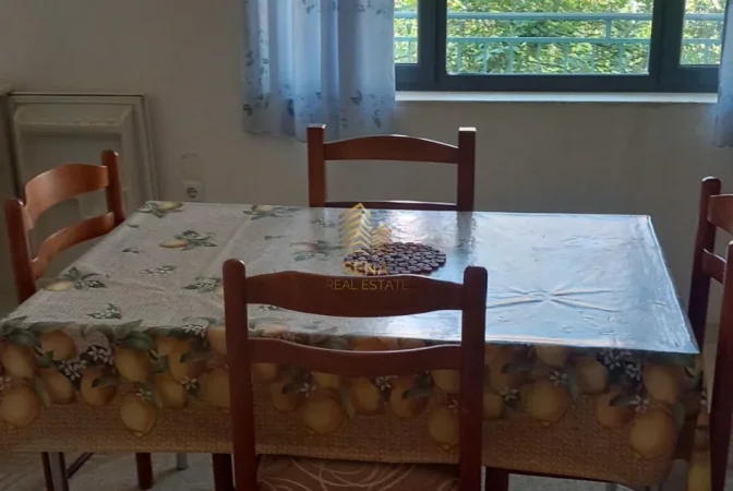 Tirane, jepet me qera apartament 2+1 Kati 2, 80 m² 400 € (Ali Demi)