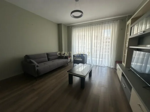 Tirane, shitet apartament 1+1 Kati 5, 73 m² 120.000 € 
