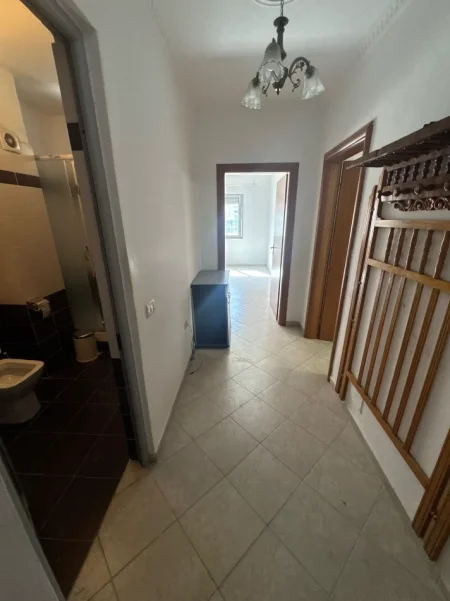 Tirane, shes apartament 2+1+Ballkon Kati 4, 92 m² 145.000 € (Dy Palmat, Astir)