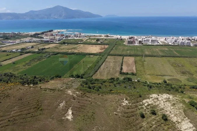 Radhime - Orikum, shitet toke ne bregdet , 8.205 m² (Radhime, Vlore)